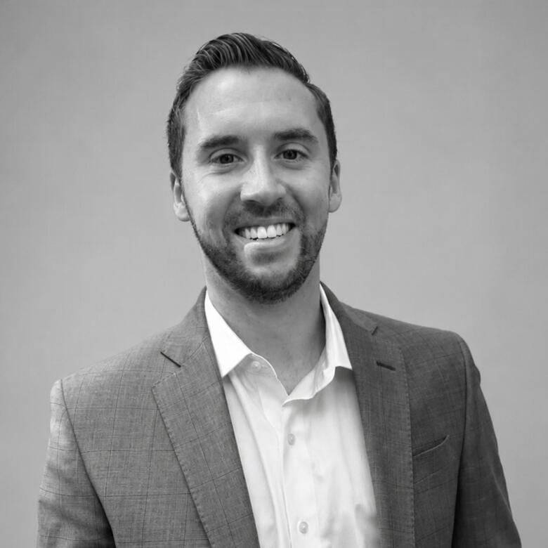 Portrait de Bradley Davis, Conseiller Recrutement Exécutif & Clients